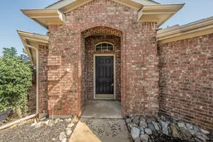 1075 Port Sullivan Dr, Little Elm, TX 75068 - Photo 4