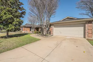 1075 Port Sullivan Dr, Little Elm, TX 75068 - Photo 2