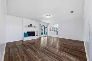 2208 Biscayne Dr W, Irving, TX 75060 - Photo 8