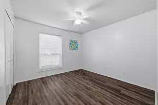 2208 Biscayne Dr W, Irving, TX 75060 - Photo 18