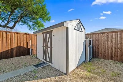 2208 Biscayne Drive W, Irving, TX 75060 - Photo 24