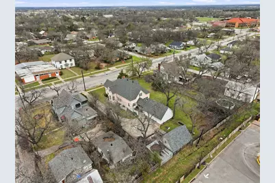 306 E Tarrant Street, Bowie, TX 76230 - Photo 36