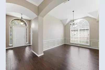 3516 Heatherbrook Drive, Arlington, TX 76001 - Photo 2