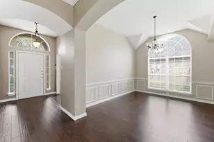 3516 Heatherbrook Dr, Arlington, TX 76001 - Photo 2