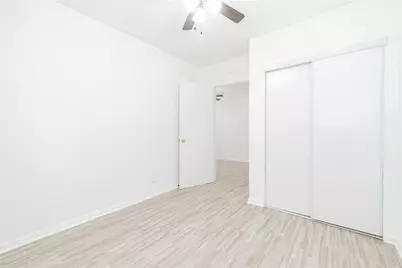 1654 Hansboro Avenue, Dallas, TX 75224 - Photo 32