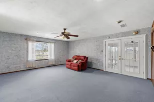 2012 Pebblecreek Dr, Cleburne, TX 76033 - Photo 18