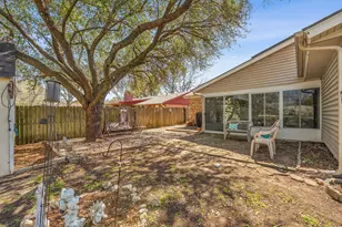 2012 Pebblecreek Dr, Cleburne, TX 76033 - Photo 22