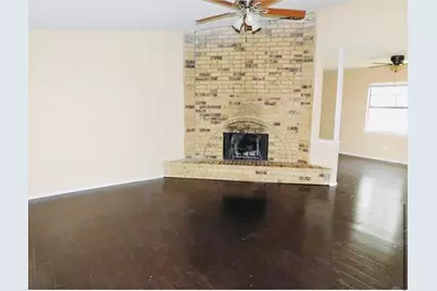 5625 Squires Drive, The Colony, TX 75056 - Photo 2