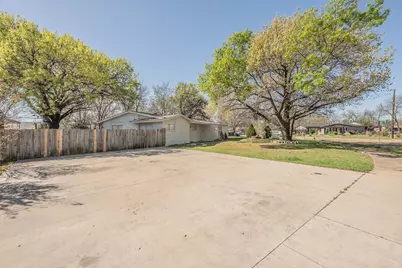 2204 Dunloe Avenue, Dallas, TX 75228 - Photo 8