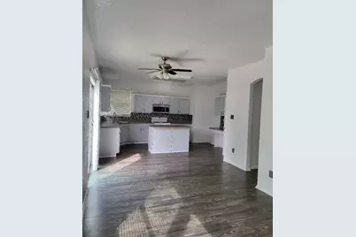 513 Pineview Lane, Fort Worth, TX 76140 - Photo 4