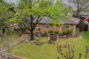 2516 Pinebluff Dr, Dallas, TX 75228 - Photo 4
