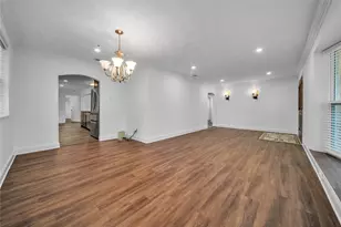 2516 Pinebluff Dr, Dallas, TX 75228 - Photo 10