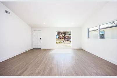 3061 Dothan Lane, Dallas, TX 75229 - Photo 4