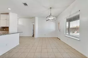 328 Foxhunter St, Fort Worth, TX 76131 - Photo 10