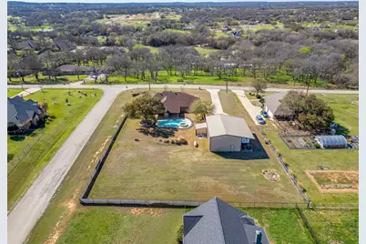 515 Morrow Road, Springtown, TX 76082 - Photo 38