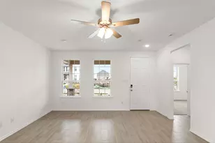 2085 Bayfront Dr, Royse City, TX 75189 - Photo 10