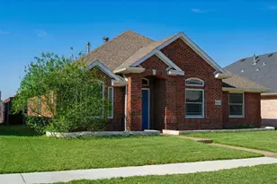 6513 Redwood Ln, The Colony, TX 75056 - Photo 2