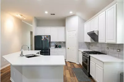 6513 Redwood Lane, The Colony, TX 75056 - Photo 10