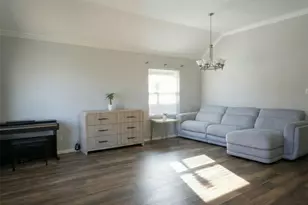 6513 Redwood Ln, The Colony, TX 75056 - Photo 8