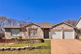 201 Yosemite Dr, Mansfield, TX 76063 - Photo 1