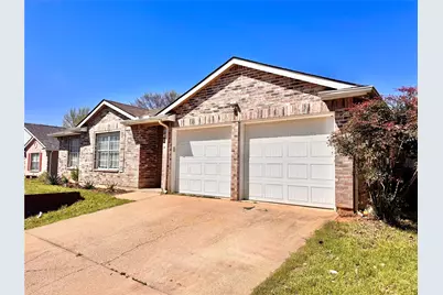 201 Yosemite Drive, Mansfield, TX 76063 - Photo 2