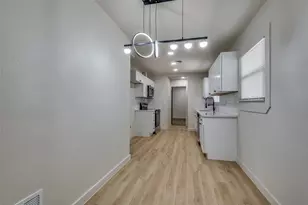 125 W Fuller Dr, Euless, TX 76039 - Photo 8