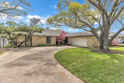 4541 Saldana Drive, Fort Worth, TX 76133 - Photo 1