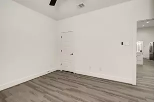 2618 Carpenter Ave, Dallas, TX 75215 - Photo 36