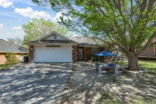 210 Wellington Trail, Weatherford, TX 76085 - Photo 2