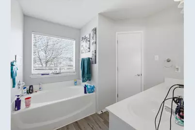 210 Wellington Trail, Weatherford, TX 76085 - Photo 12