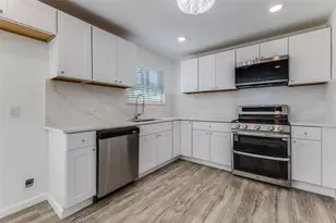 2950 Windmill Ln, Farmers Branch, TX 75234 - Photo 10