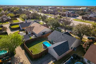 2908 Canterbury Ln, Flower Mound, TX 75028 - Photo 4