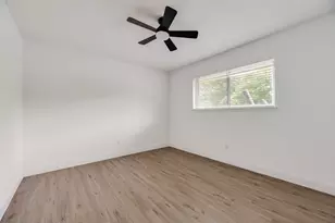 10823 Meadowcliff Ln, Dallas, TX 75238 - Photo 24