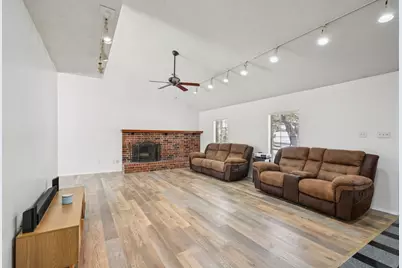 2307 Harrington Court, Euless, TX 76039 - Photo 6