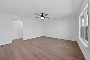 3005 Maple Ave, Greenville, TX 75402 - Photo 8