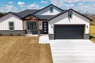 592 Highview Ct, Godley, TX 76044 - Photo 1