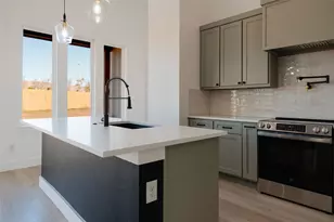 592 Highview Ct, Godley, TX 76044 - Photo 4