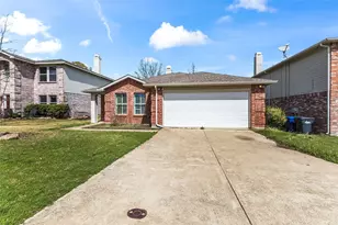 2520 Lake Meadow Dr, McKinney, TX 75071 - Photo 2