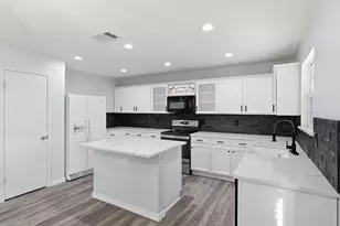 2459 Silverado Trail, Grand Prairie, TX 75052 - Photo 12