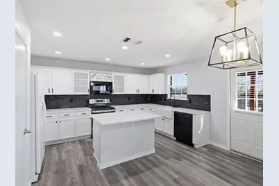 2459 Silverado Trail, Grand Prairie, TX 75052 - Photo 14