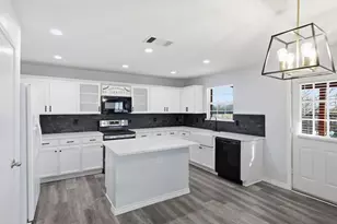 2459 Silverado Trail, Grand Prairie, TX 75052 - Photo 14