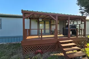 813 W 12th St, Cameron, TX 76520 - Photo 26