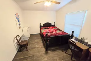 813 W 12th St, Cameron, TX 76520 - Photo 20