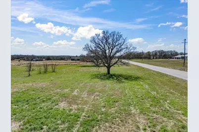 160 Rolling Hills Boulevard, Alvord, TX 76225 - Photo 1