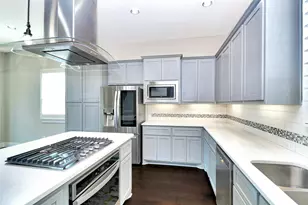 2601 La Altura Ln, Dallas, TX 75212 - Photo 10