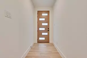 920 Duluth, Dallas, TX 75212 - Photo 4