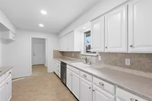 401 Monti Dr, Lewisville, TX 75057 - Photo 6