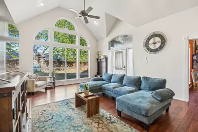 403 Hideaway Court, Euless, TX 76039 - Photo 4