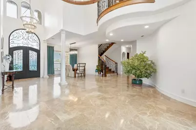 217 Steeplechase Drive, Irving, TX 75062 - Photo 2