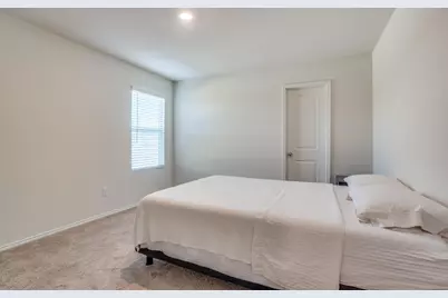 718 Trestle Drive, Princeton, TX 75407 - Photo 10